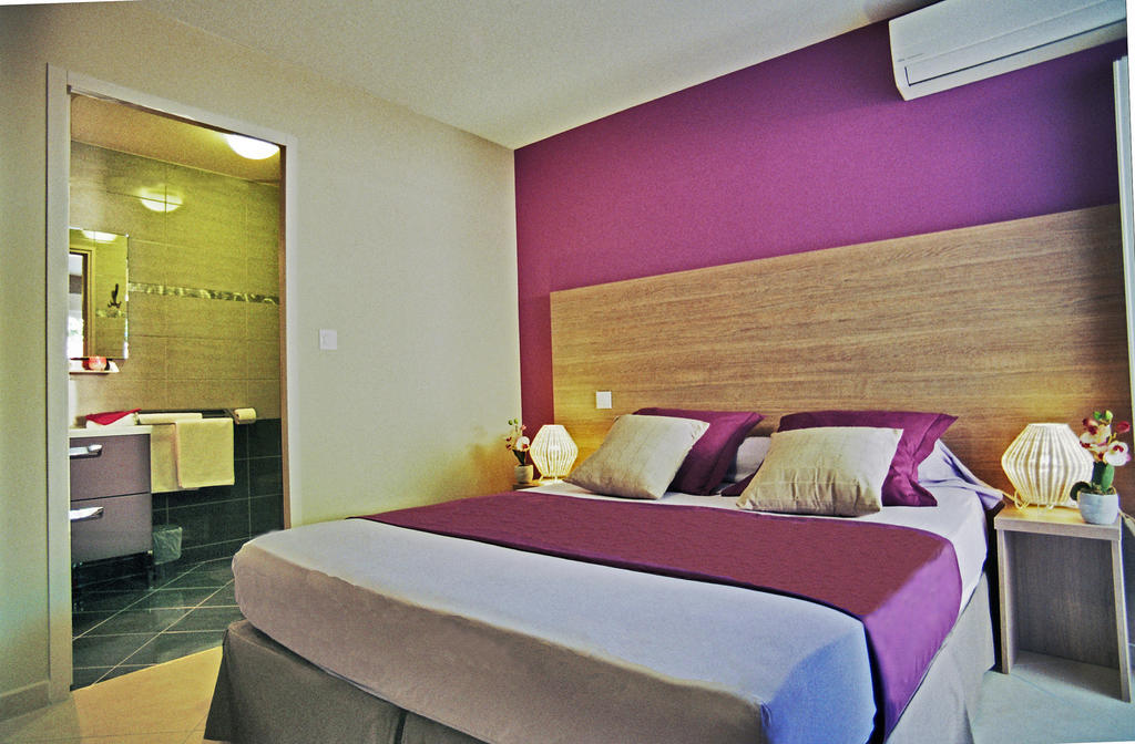 Hotel L'Anvia Bollène Szoba fotó